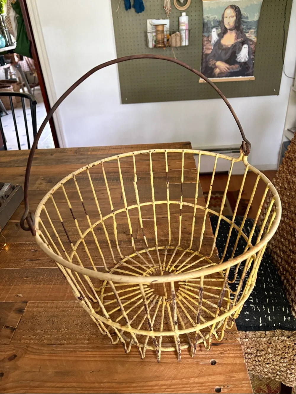 Vintage Distressed Yellow Wire Metal Egg Collection Gathering Handled Basket